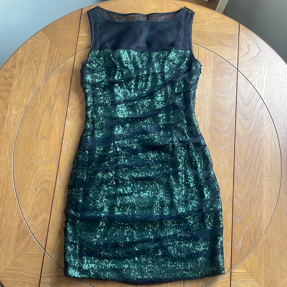Cute Green Sequin Cynthia Steffe Dress